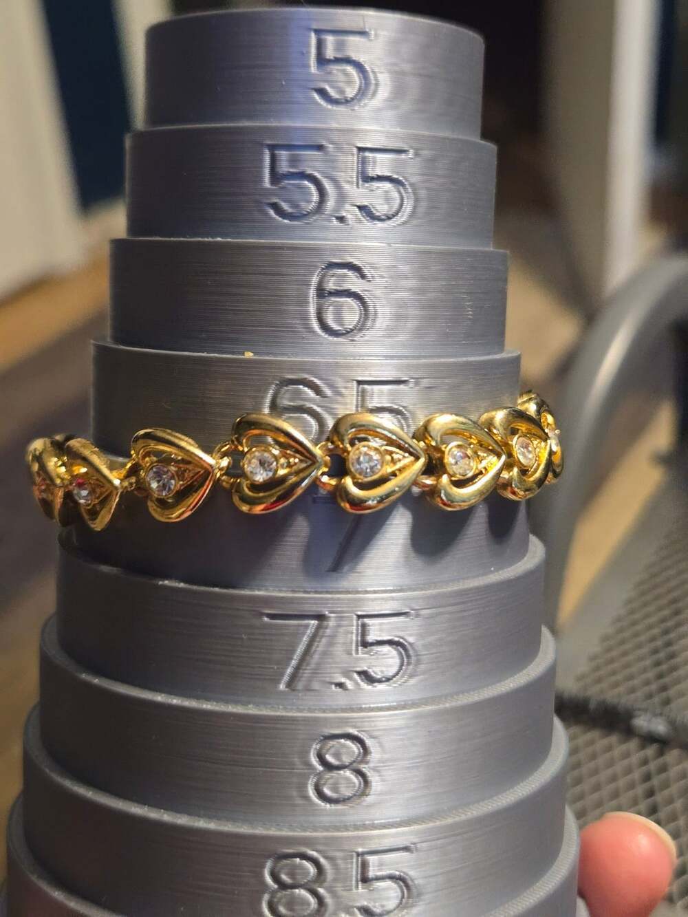Vintage Gold Tone Heart Link Bracelet with Rhinestones